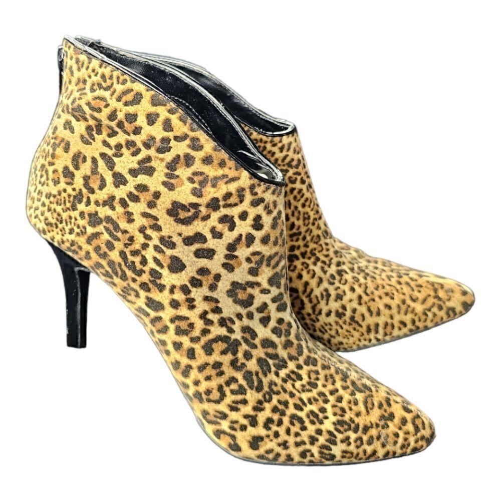 CARLOS SANTANA "Pizazz" Leopard Print Booties - Size 8‎